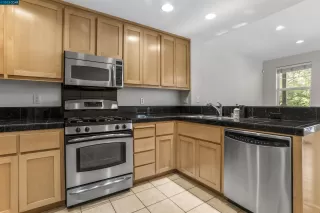 Photo #2: 41028553 Listing 