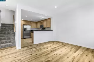 Photo #3: 41028553 Listing 