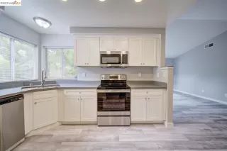 Photo #1: 41028605 Listing