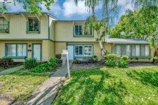 Photo #1: 41028607 Listing 