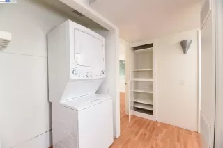 Photo #5: 41028631 Listing