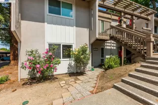 Photo #2: 41028634 Listing 