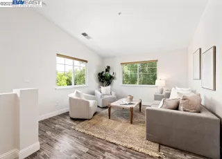 Photo #2: 41028640 Listing