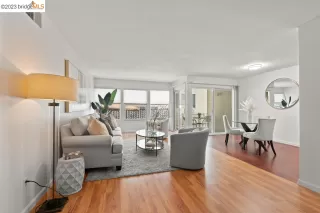 Photo #2: 41028687 Listing