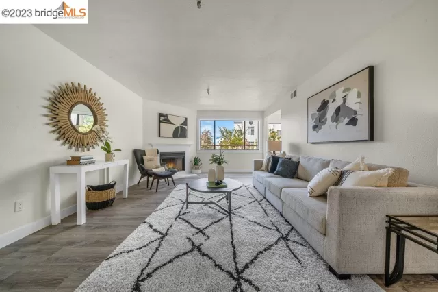 MLS: 41028707 Condo For Sale