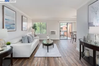 Photo #4: 41028763 Listing