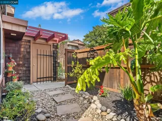 Photo #1: 41028789 Listing