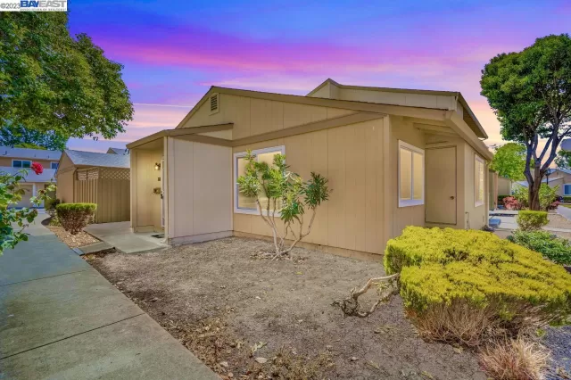 MLS: 41028814 Condo For Sale