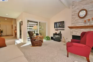 Photo #4: 41028838 Listing