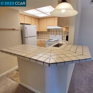 Photo #3: 41028839 Listing