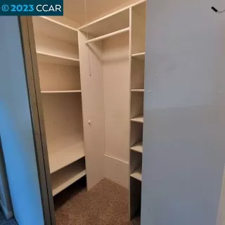 Photo #6: 41028839 Listing