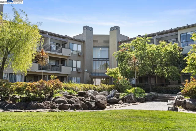 MLS: 41028845 Condo For Sale