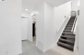 Photo #6: 41028883 Listing