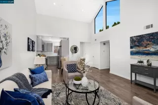 Photo #5: 41028940 Listing