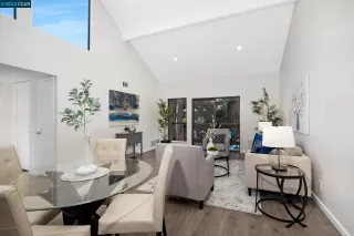 Photo #6: 41028940 Listing