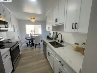 Photo #2: 41028970 Listing