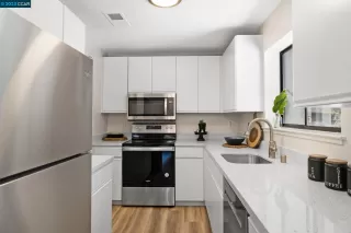 Photo #6: 41029047 Listing