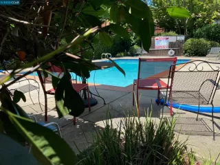 Photo #3: 41029188 Listing 