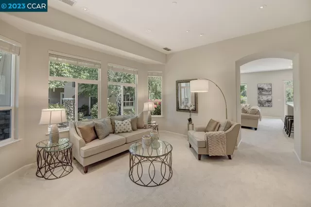 MLS: 41029250 Condo For Sale