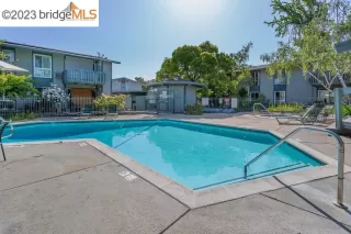 Photo #6: 41029258 Listing