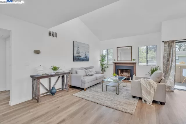 MLS: 41029265 Condo For Sale