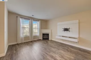 Photo #2: 41029420 Listing