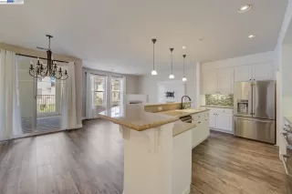 Photo #6: 41029420 Listing