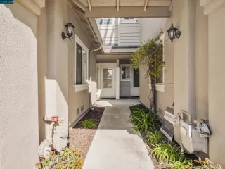 Photo #2: 41029479 Listing