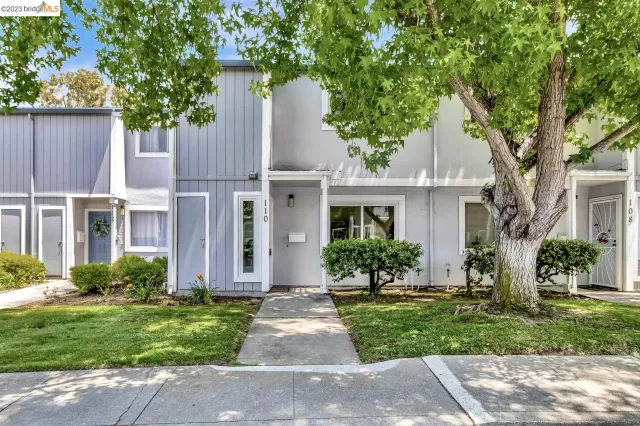 MLS: 41029529 Condo For Sale