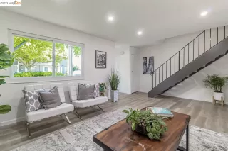 Photo #2: 41029529 Listing