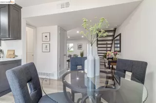 Photo #5: 41029529 Listing