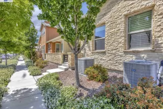 Photo #3: 41029534 Listing