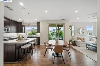 Photo #6: 41029568 Listing