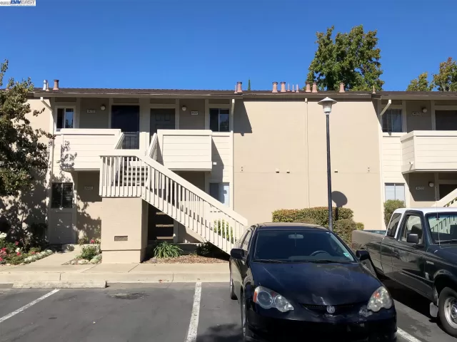 MLS: 41029660 Condo For Sale