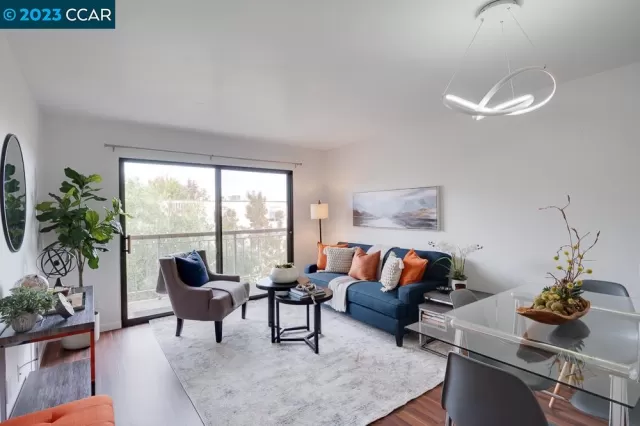 MLS: 41029763 Condo For Sale