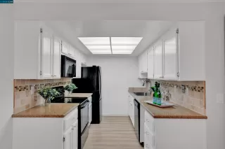 Photo #6: 41029782 Listing