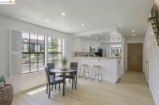 Photo #1: 41029809 Listing 