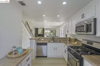 Photo #4: 41029809 Listing 