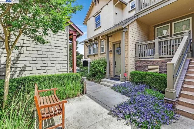 MLS: 41029829 Condo For Sale