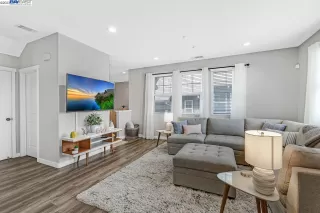 Photo #2: 41029829 Listing 