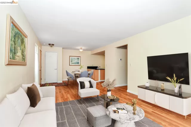 MLS: 41029863 Condo For Sale