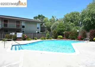 Photo #2: 41029863 Listing