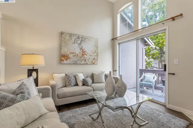 MLS: 41029970 Condo For Sale