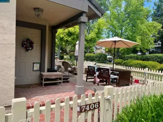 Photo #1: 41030003 Listing 