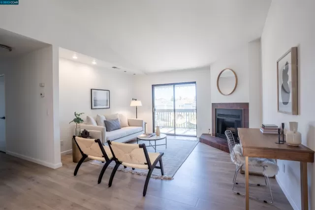 MLS: 41030053 Condo For Sale