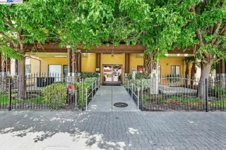 Photo #2: 41030095 Listing 