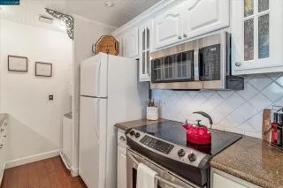 Photo #6: 41030195 Listing