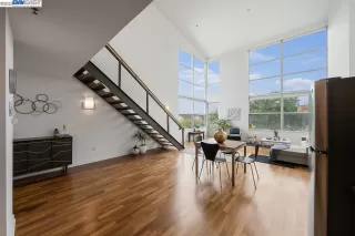 Photo #6: 41030212 Listing