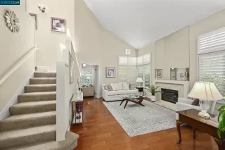 Photo #3: 41030233 Listing