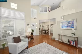 Photo #5: 41030233 Listing